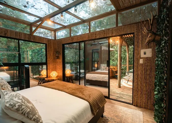 Bubblesky Glamping Guatape Hotel