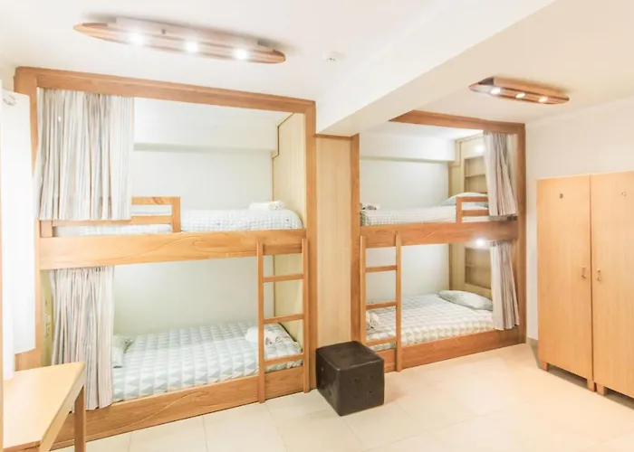 Peniche Surfcamp Hostel Baleal