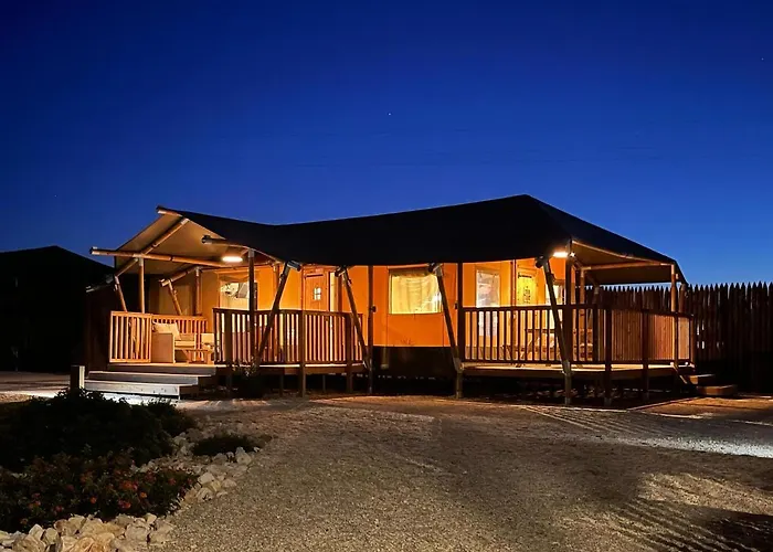 Kuanza Farmhouse And Lodge