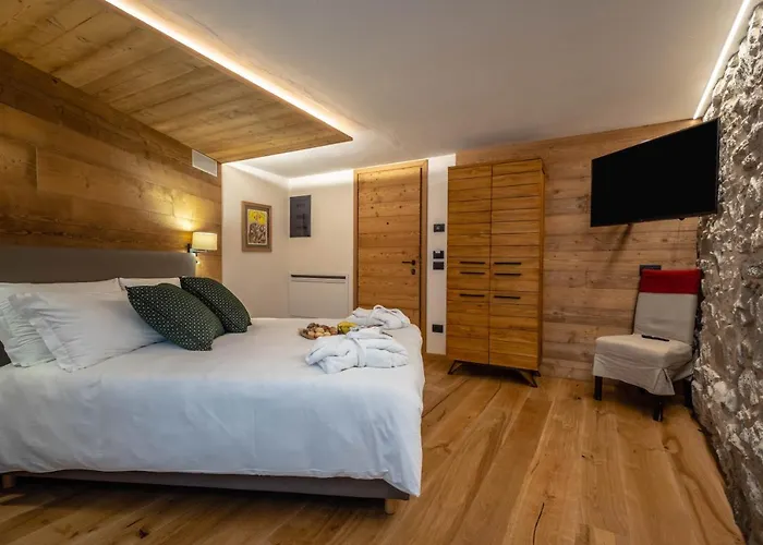 Hotel Les Plaisirs D'Antan Jovencan