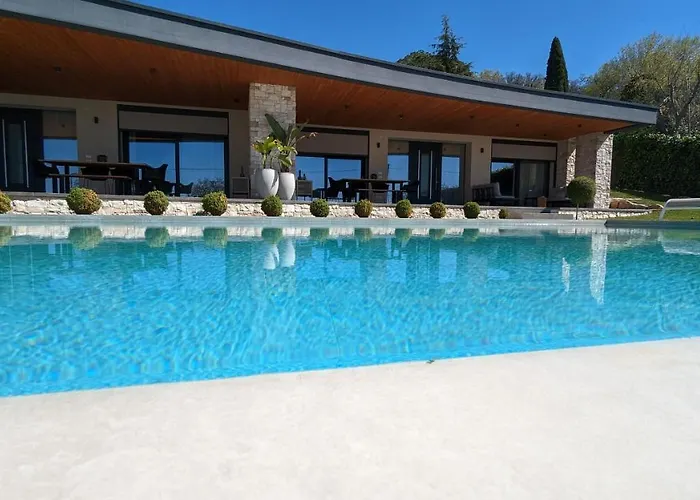 RITA apartments Bardolino con Piscina