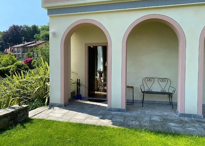 Villa Rubino Apartment con giardino e jacuzzi vista lago