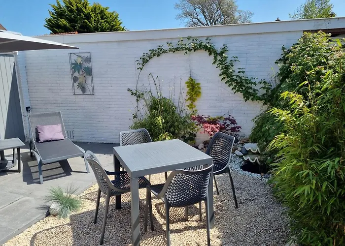 La Vie Est Belle Vlissingen Villa
