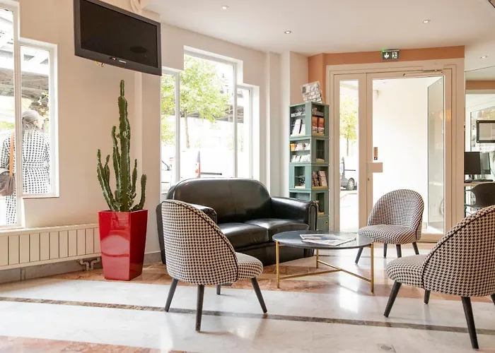 Hotel Baldi By Magna Arbor París