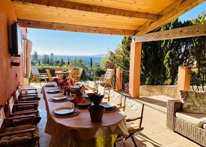 Villas avec piscine privée à Fréjus