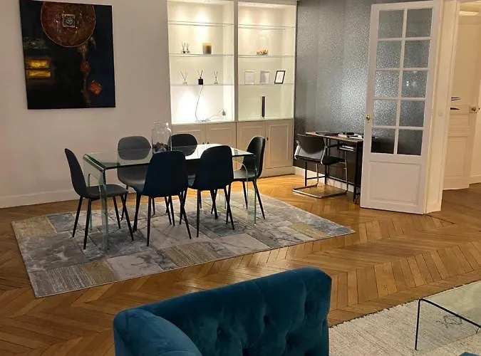 Appartement Luxe, Vue Tour Eiffel Ac 5 Ou 6 P Paris