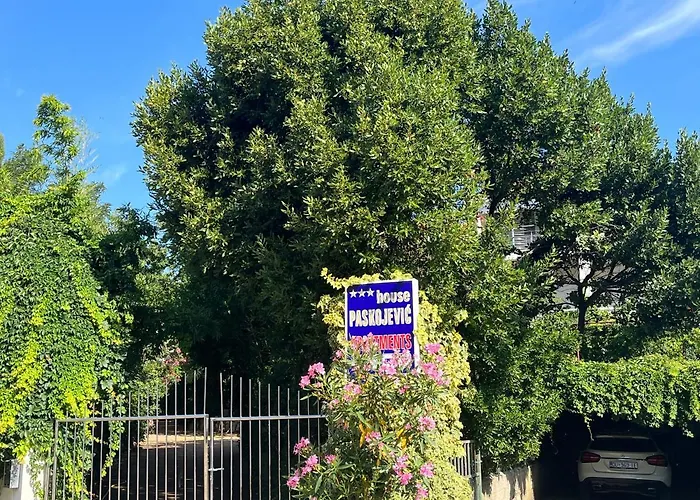 Green Promenade Apartment