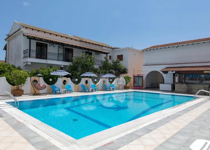 Lefkimi Hotel