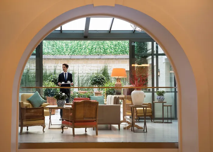 Le Littre Hotel Paris - um hotel de 4 estrelas