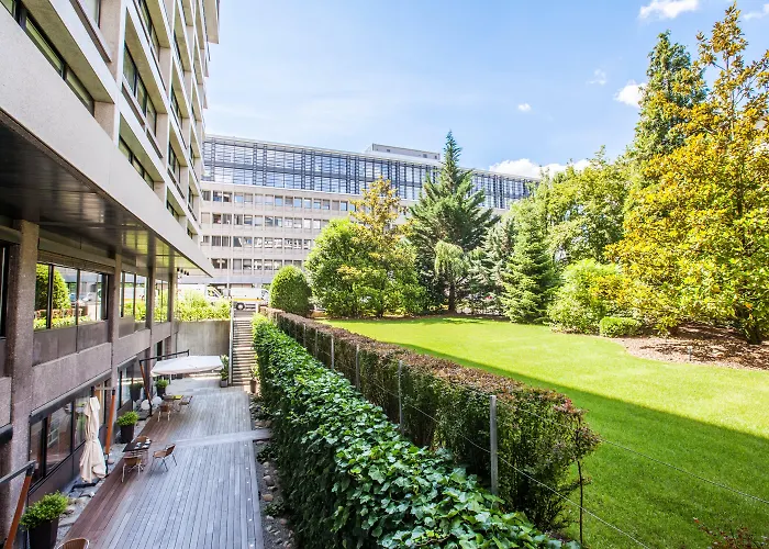 Hotel Crowne Plaza Geneva By Ihg à Meyrin Avec Terrain de Golf