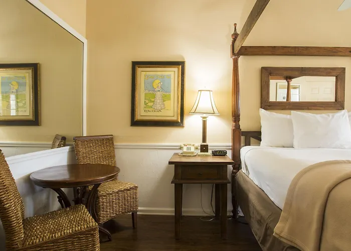 Lemon Tree Inn North North Naples