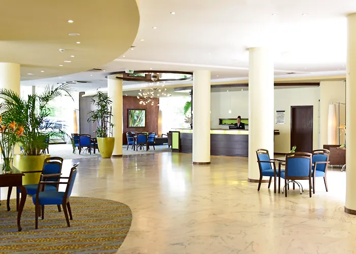 Pestana Viking Beach & Spa Resort Armação de Pêra Con una Pista de Golf