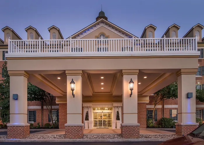 Holiday Inn Express State College At Williamsburg Square By Ihg