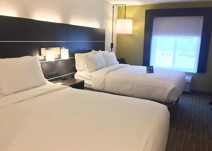 Holiday Inn Express & Suites - Albany Airport - Wolf Road By Ihg