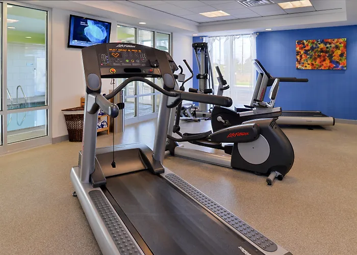 Terre Haute Hotels With Jacuzzi in Room