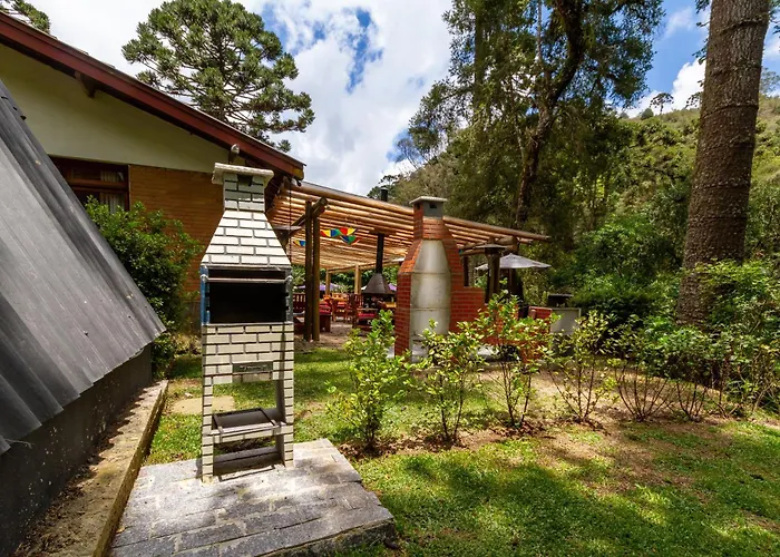 Empório reserva da serra com área lazer natureza e excelente localização Campos do Jordão
