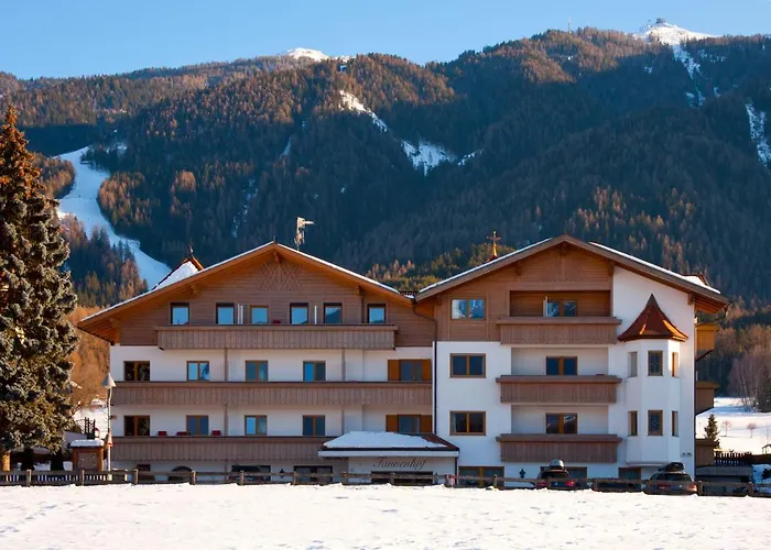Hotel Tannenhof Brunico