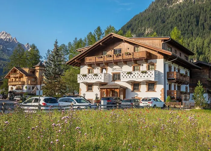 Cima Dodici B&B - Apartments Sexten