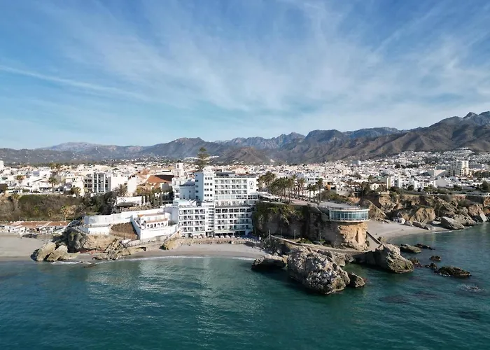 Nerja Hotels with Breakfast