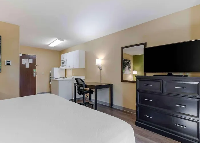 Extended Stay America Select Suites Tampa Airport Memorial Hwy West Chase