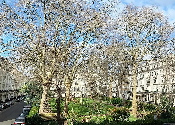 Kensington Gardens Hotel Londres Con una Pista de Golf