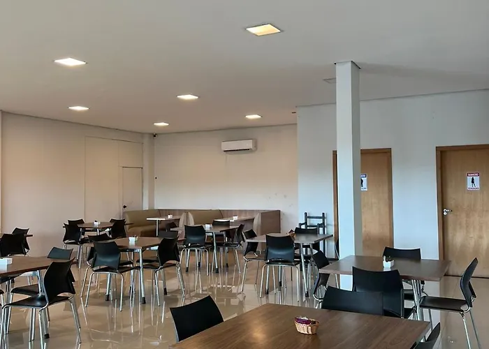 Hotel Petroshop Palmas 