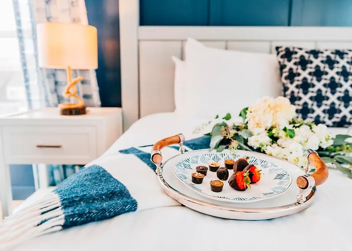 Salem Waterfront Hotel & Suites