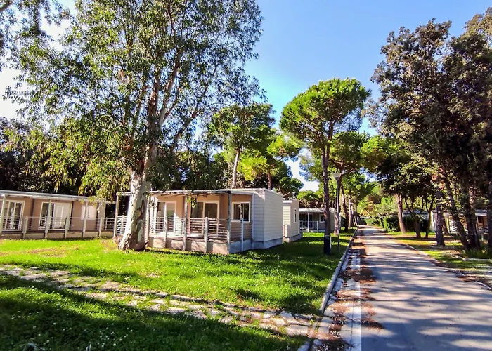 Small Camp Baia Domizia