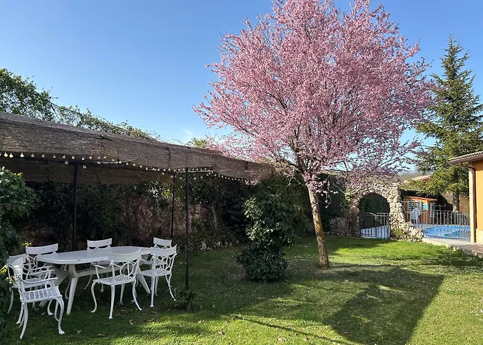 Villa Paleolítico rural Salguero de Juarros