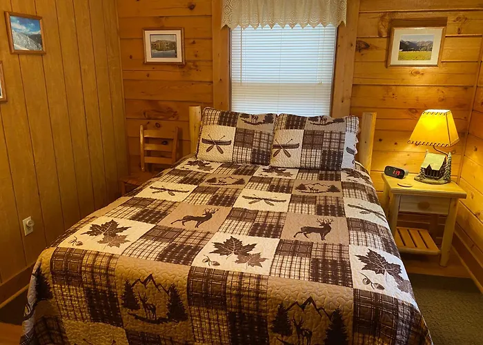 Misty Creek Log Cabins