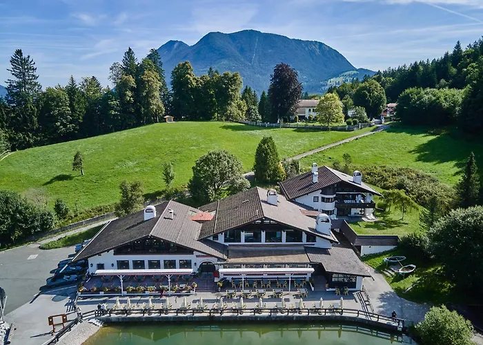 Riessersee Hotel Garmisch-Partenkirchen met golfbaan