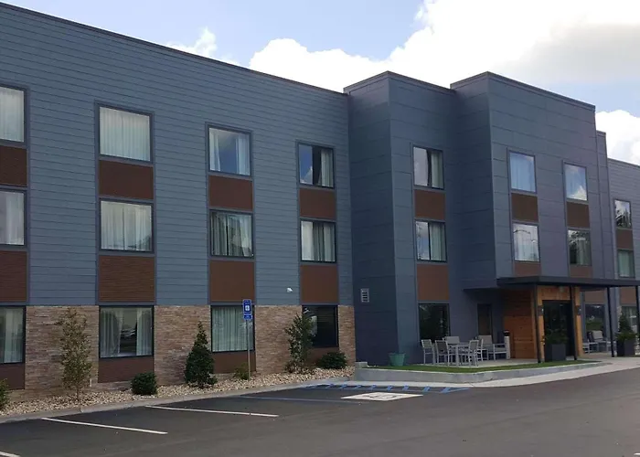 Country Inn & Suites By Radisson, Savannah Midtown, Ga With Golf Course