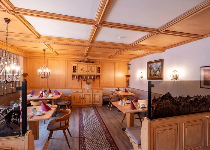 Hotel Garni Ferienhof Mayrhofen