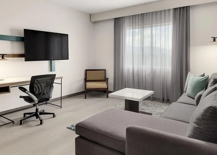 Hotel Courtyard By Marriott San Jose Airport Alajuela à Río Segundo