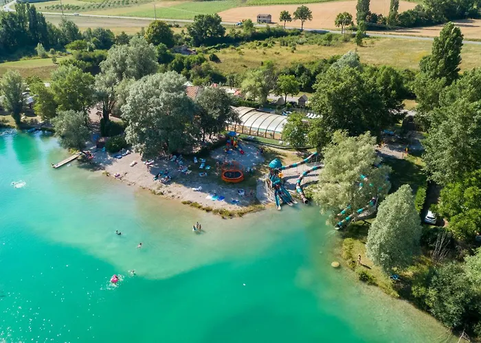 Camping Le Lac Bleu