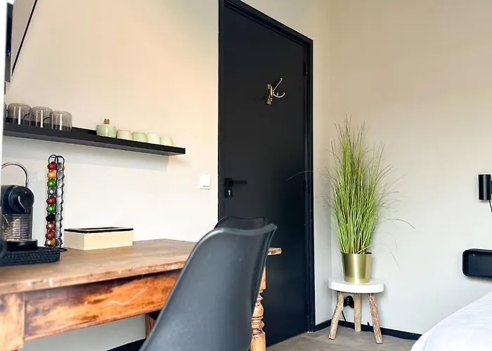 Bed&Breakfast Waterpoort - incl klein ontbijt, airco en parking Sneek