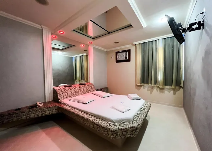 Status Motel Niterói