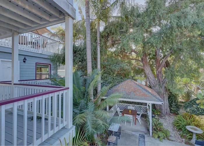 Pelican Cove Inn