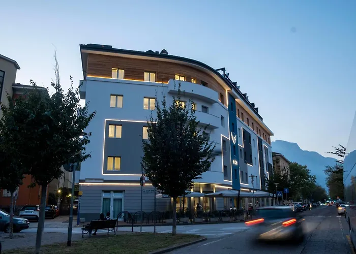 Hotel Everest