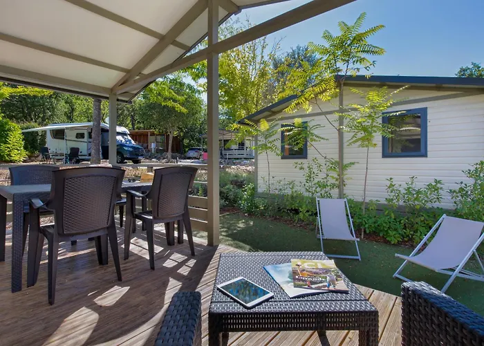 Camping La Pinède Gréoux-les-Bains