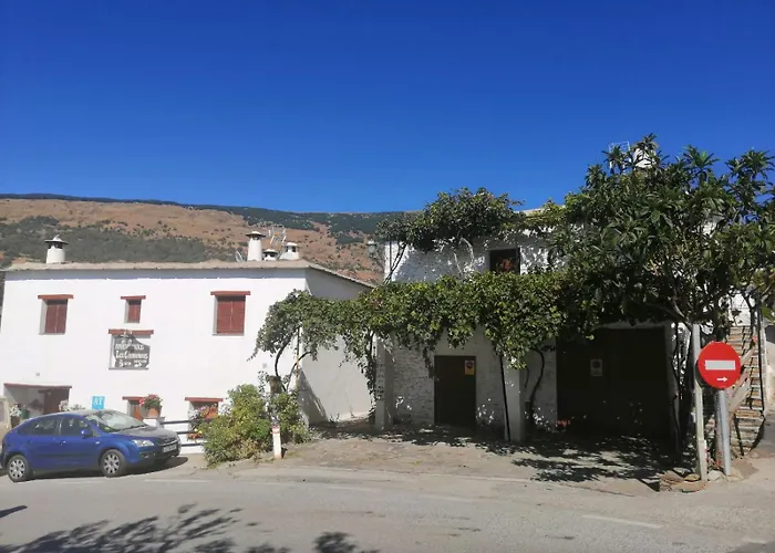 Apartamentos Rurales Las Chimeneas Capileira