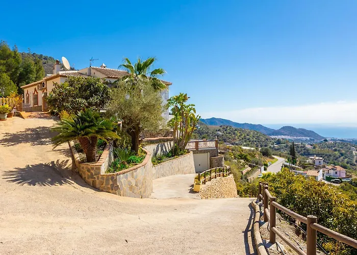 Villa El Pedregal