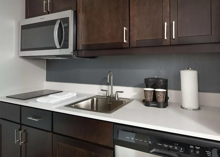 Homewood Suites By Hilton Teaneck Glenpointe