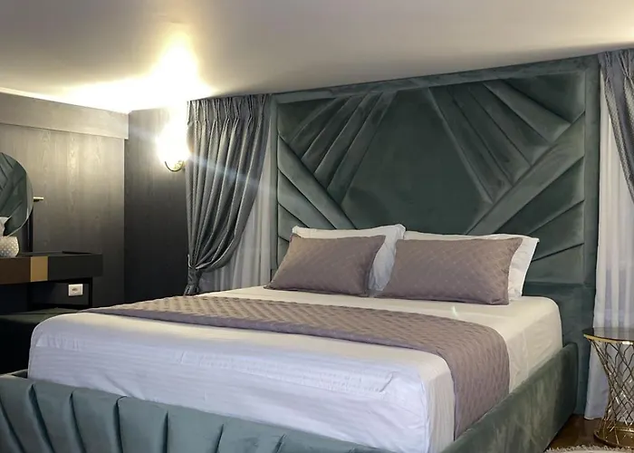 City Center Hotel