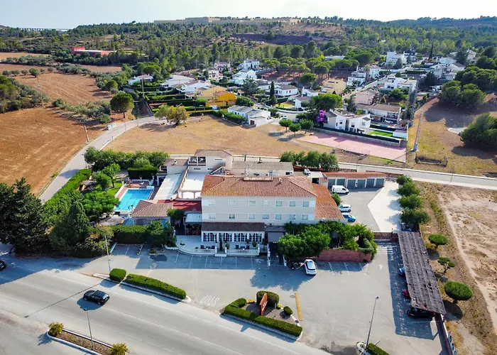 Boetiek Hotel & Restaurant Figueres Parc Los Hostalets de Llers