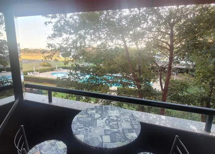 Flat No Golden Tulip By Rei Dos Flats