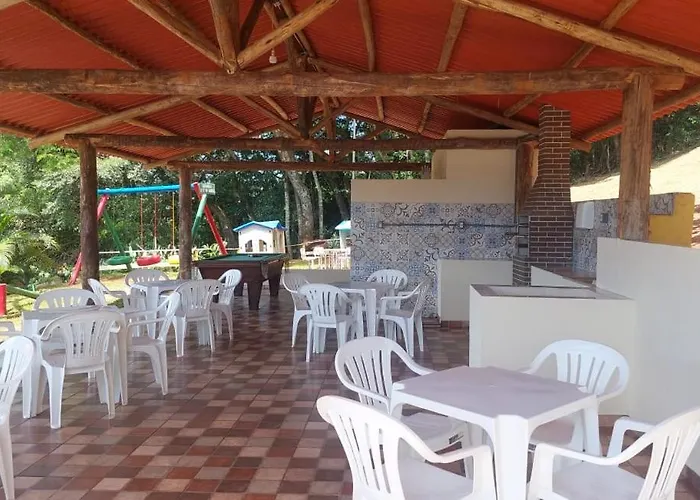 Pousada Cachoeirinha Baependi com piscina