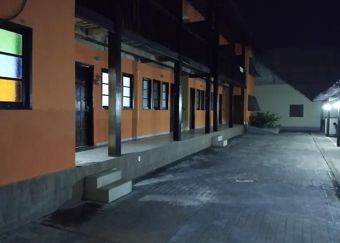 Hotéis centrais de Guarapari 