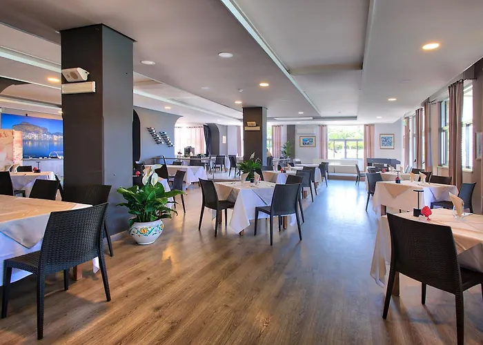 Hotel Tourist Cefalù