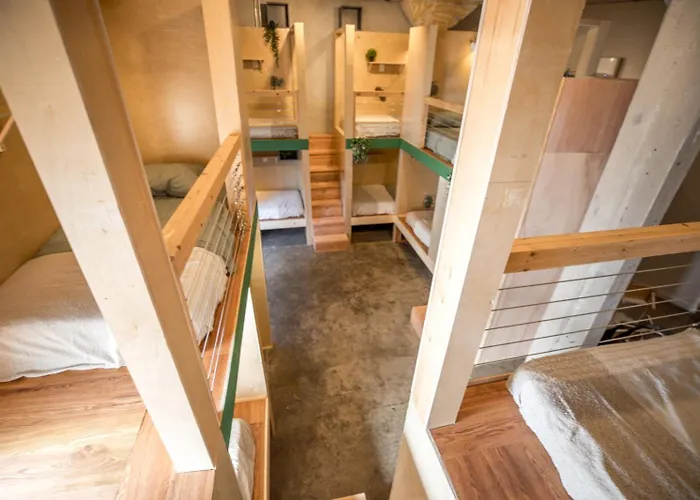 Podshare Hollywood Hostel Los Angeles